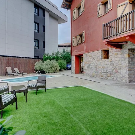 Oasis By Sanse Holidays * San Sebastián